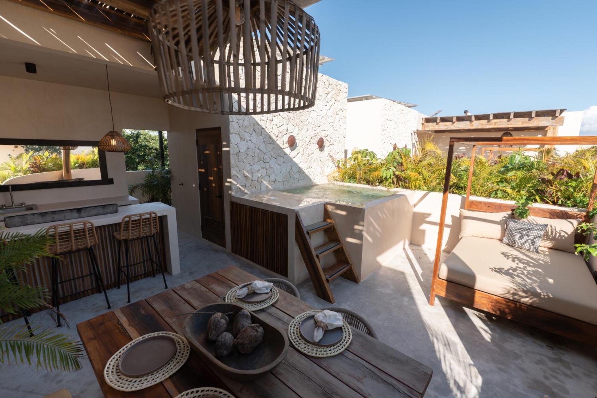 Luxe 3-br With Dual Private Pools Villa