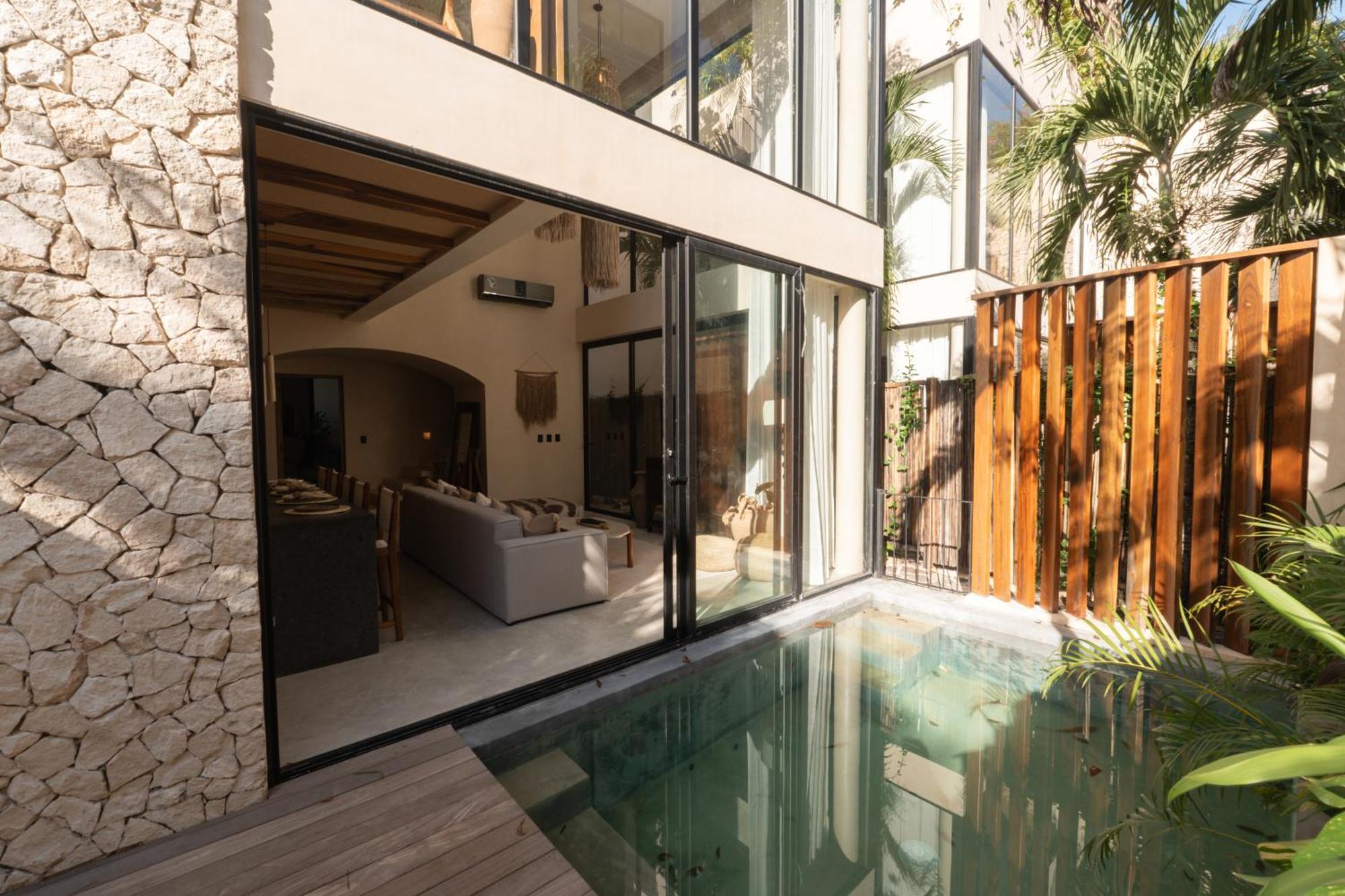 Luxe 3-br With Dual Private Pools Villa Tulum