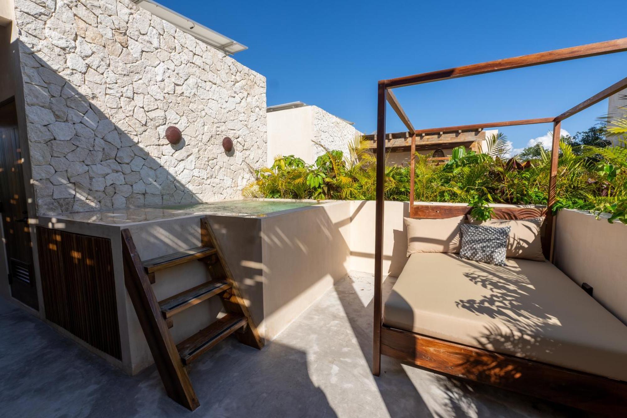 Luxe 3-br With Dual Private Pools Villa Tulum