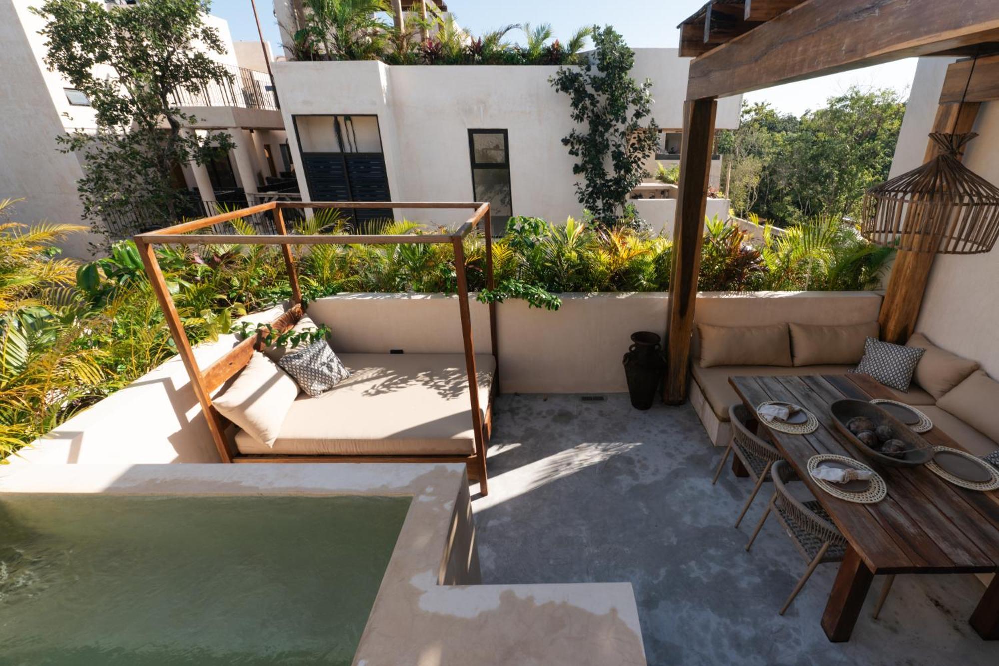 Luxe 3-br With Dual Private Pools *