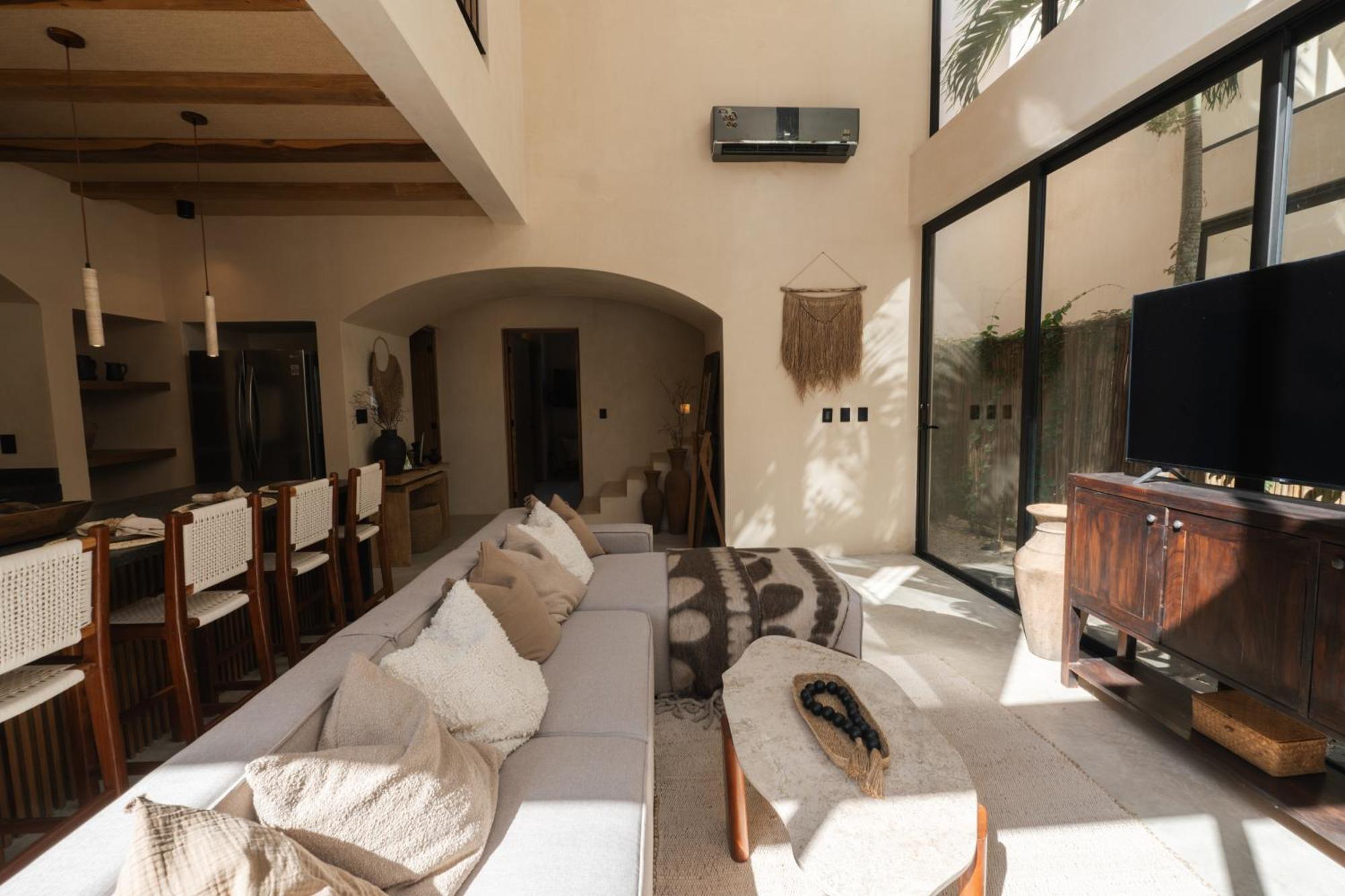Luxe 3-br With Dual Private Pools Tulum
